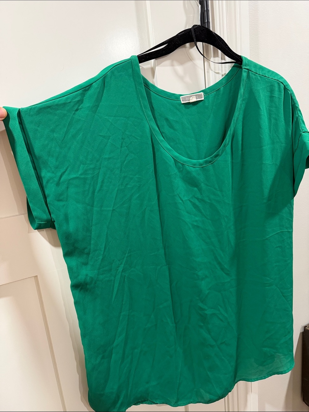 Pleione Scoop Neck Short Sleeve Top in Emerald Green